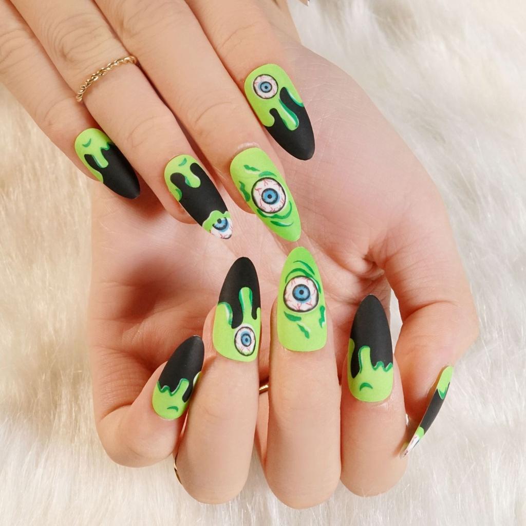 Arte nas Unhas de Halloween